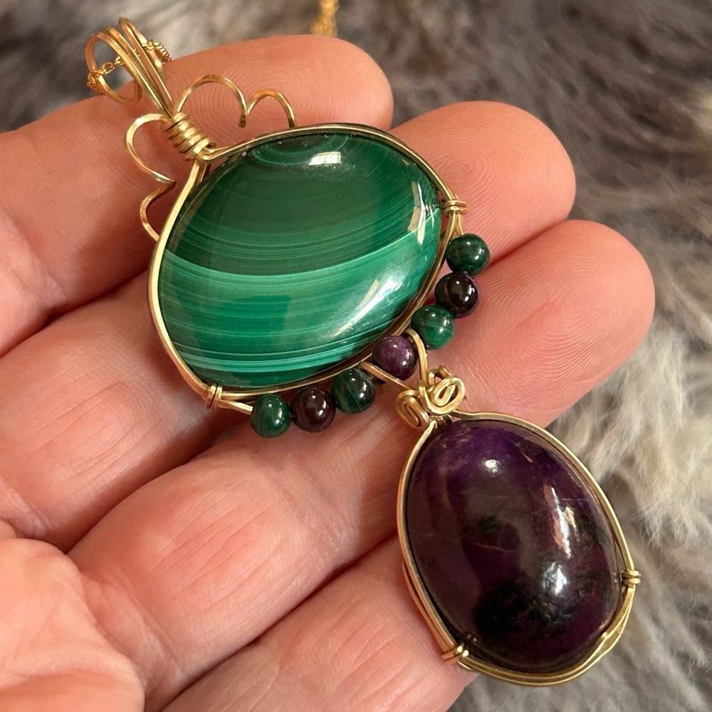 Hand crafted genuine stone amethyst malachite pendant on chain necklace